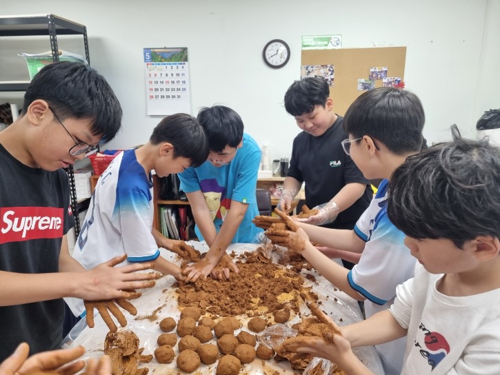 EM 흙공 만들기 3.jpg